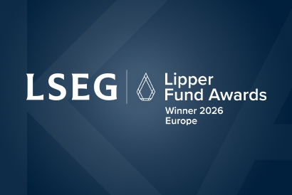 Sfondo blu LSE con la scritta “LSEG | Vincitore dei Lipper Fund Awards 2026 Europa” in bianco. Il testo è separato da un logo geometrico. Tono professionale.