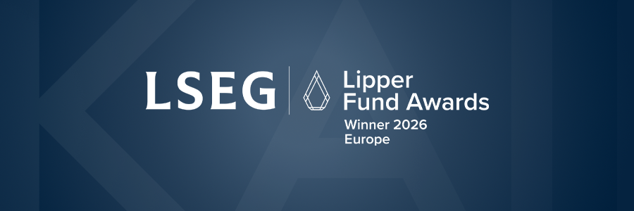 Sfondo blu LSE con la scritta “LSEG | Vincitore dei Lipper Fund Awards 2026 Europa” in bianco. Il testo è separato da un logo geometrico. Tono professionale.